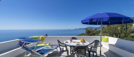 Huoneisto | Terassi/patio