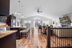 Interior - Brand New 2021 4 BR + den Lake House minutes to world class golf. (Nekoosa)