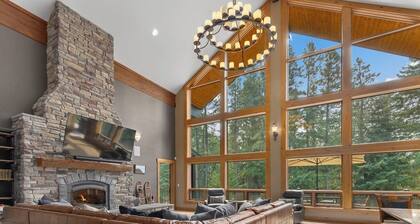 6,200sqft 7BD Dream Mountain Cabin for Family Time | 1PM Check In/Out