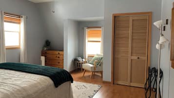 1 bedroom, travel crib, free WiFi, bed sheets