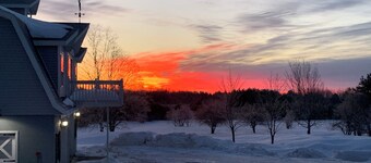 Quiet Country Apartment Getaway