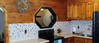 Cozy Woodland 4 Bedroom