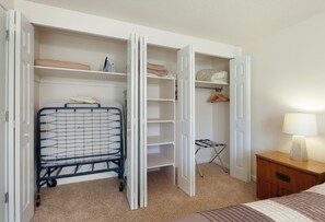2 chambres, Wi-Fi gratuit, draps fournis
