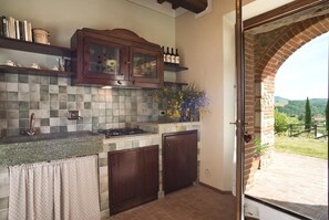 Frigorifero, microonde, forno, tostapane