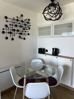 Dining - Breathtaking. Cannes (Cannes)