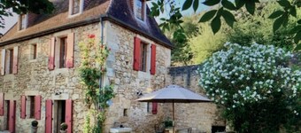 Bellemaison Panoramic view and private pool, Sarlat side.