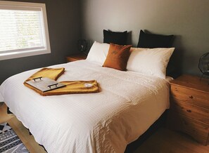 4 bedrooms, travel cot, free WiFi, bed sheets