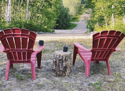 The Cabin on Grey Owl w/hot tub