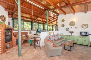 TV - Villa Panorama, with sea view (cefalu)