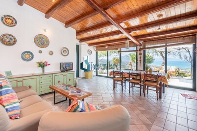 Panorama villa with sea view