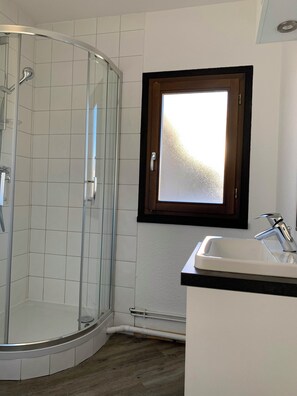 Bathroom - travelski home classic - Résidence La Muzelle - 2 pièces 6 personnes B (Les Deux Alpes)