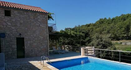 Tennis court and outdoor pool villa