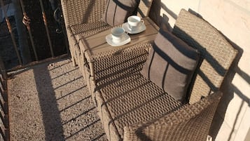 Traditional Villa | Terrace/patio