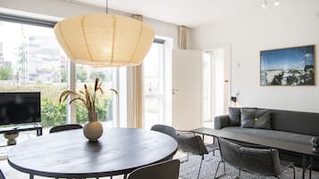 2 bedroom apartment | Living area