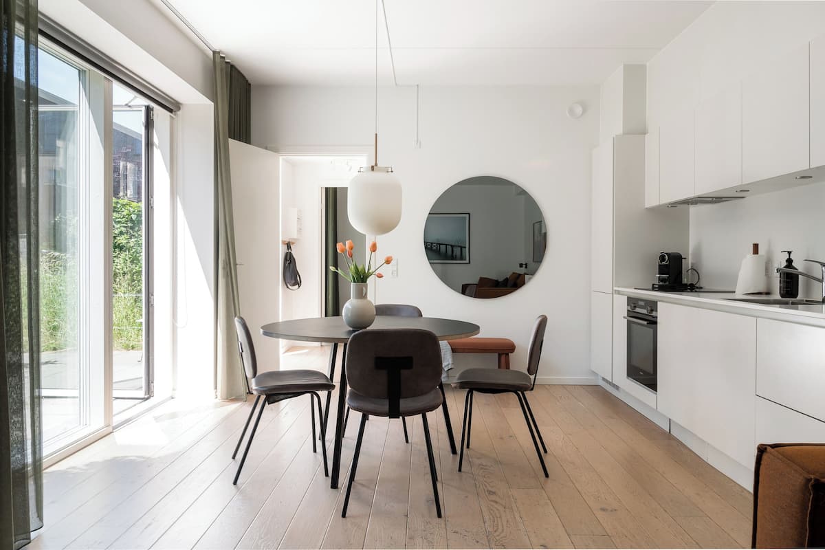 1 bedroom apartment | Area soggiorno | Smart TV 43 pollici con canali digitali, TV, Netflix