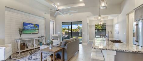 Smart TV, oficina, monitor de computadora