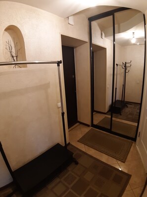 Interior - It's a apartment in centr with own garden and security (Київ)
