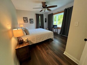 2 bedrooms, desk, free WiFi, bed sheets