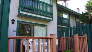 Outdoor dining - Resort with Great Location (Sparks)