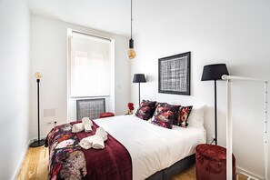 2 室のベッドルーム、アイロン / アイロン台、WiFi、ベッドシーツ