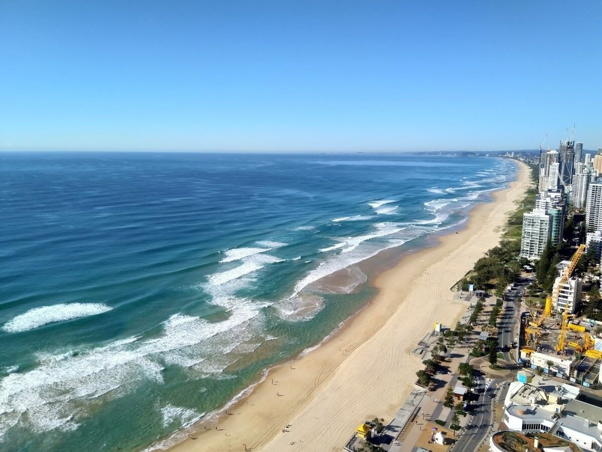  Ocean Views & Central Location