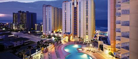 Piscine couverte, piscine extérieure