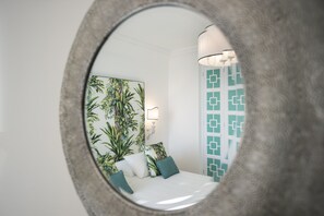 3 bedrooms, in-room safe, iron/ironing board, travel crib