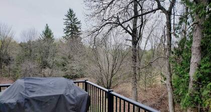 Gorgeous cottage is only a two hour from Toronto