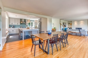 Dining - Panoramic Views, Indoor Pool by Evergreen Home (West Stockbridge)