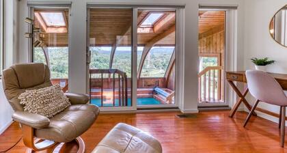 Panoramic Views, Indoor Pool by Evergreen Home