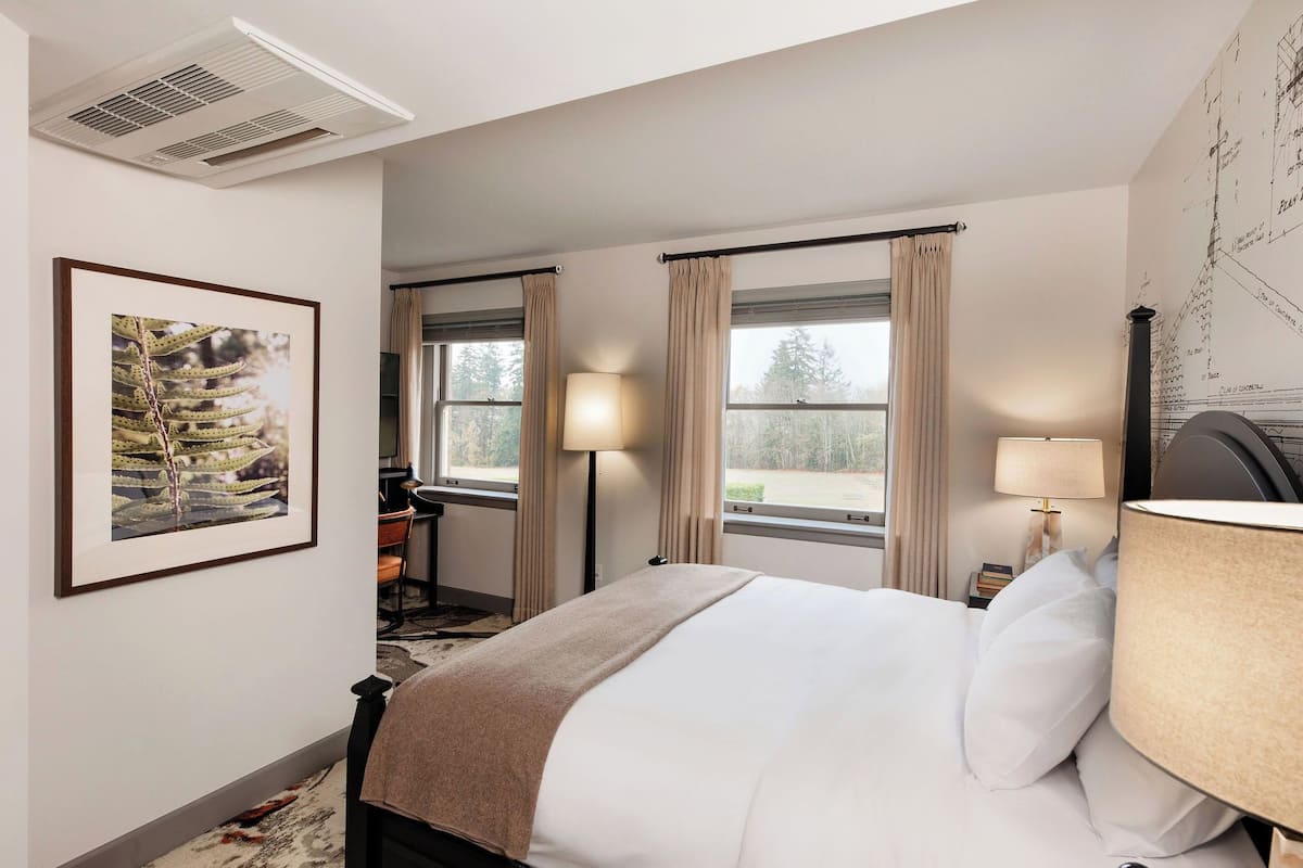 Premium bedding, down duvets, pillow-top beds, in-room safe