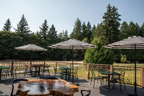 Terrace/patio - The Lodge at St Edward Park (Kenmore)