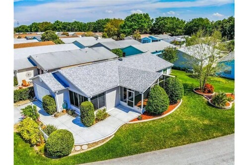 Exceptional Villa Close to Everything – Live Music, Dining & More!