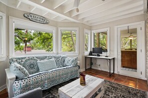 Smart TV, fireplace, computer monitors