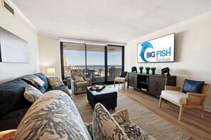 TV - Beachfront condo w/ pool & balcony (Myrtle Beach)