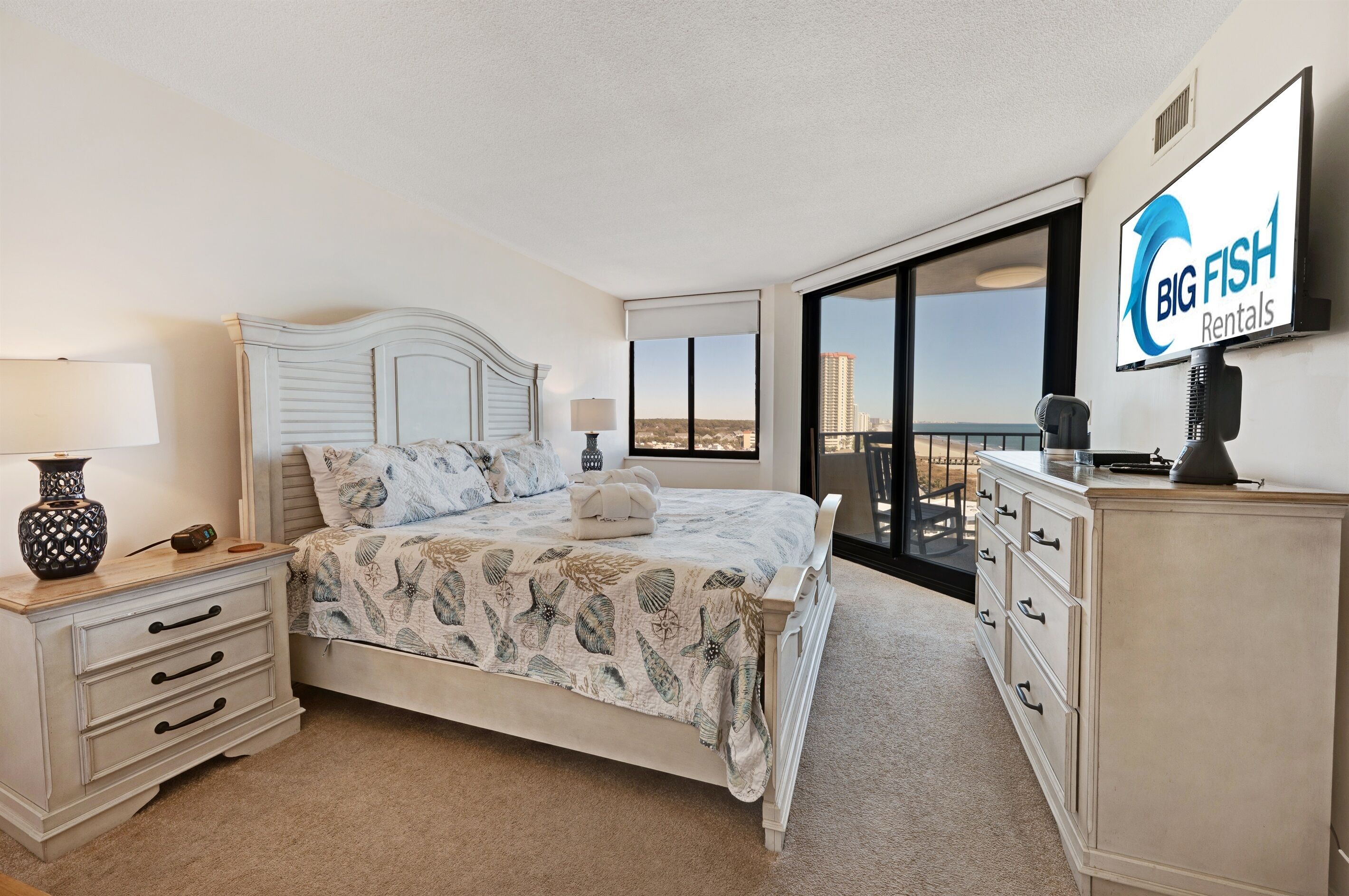 2 quartos, ferros/tábuas de passar roupa, Wi-Fi, roupa de cama