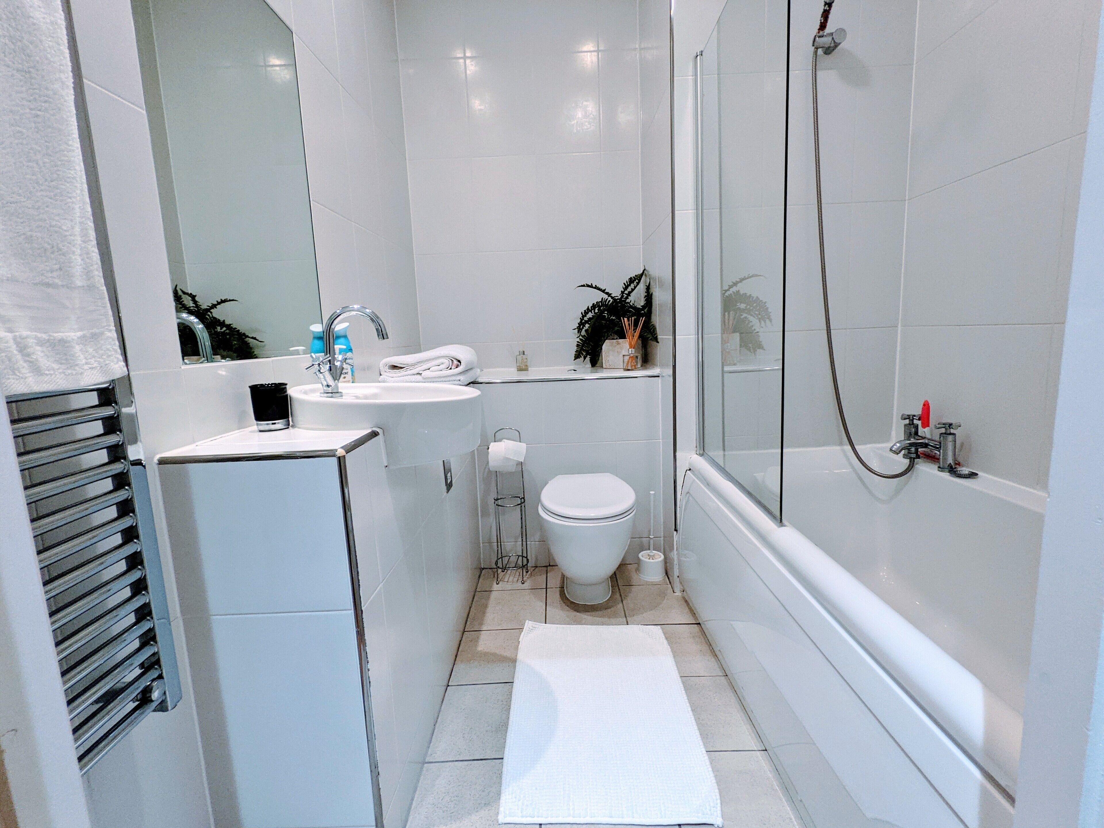 ซิตี้อพาร์ทเมนท์, ห้องน้ำส่วนตัว | ห้องน้ำ