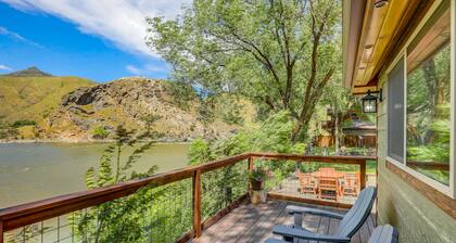 Cabin on the Salmon River