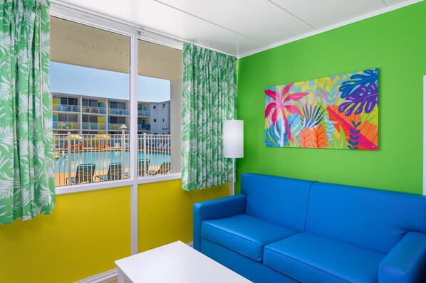 Laptop workspace, blackout curtains, iron/ironing board, free WiFi - Kokomo Suites (Ocean City)