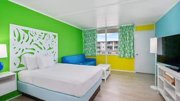 Laptop workspace, blackout drapes, iron/ironing board, free WiFi