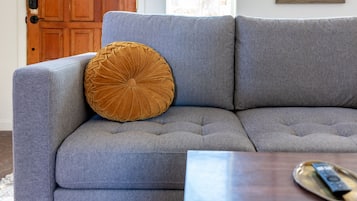 Smart TV, music library, stereo