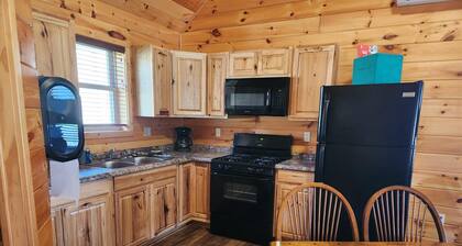 Great Valley Cabin 2 - Spacious Family Getaway with Pine Creek Access