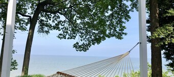 Mid-Century Modern on Private Beach, Designed by Award Winning Architect!