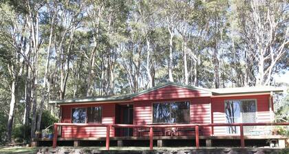 Bush & Beach Retreat - Amaroo Avenue 7