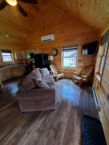 Great Valley Cabin 3 - Tranquil Escape near Pine Creek in the PA Wilds