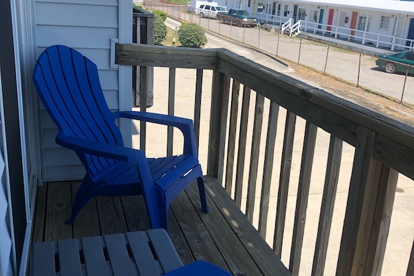 Both bedrooms lead to balcony