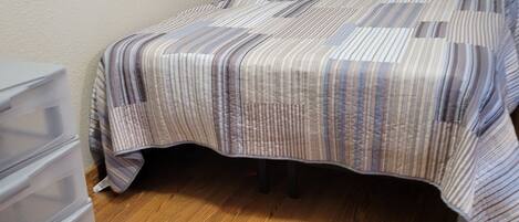 2 bedrooms, bed sheets
