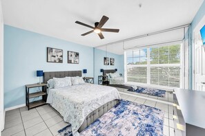3 bedrooms, iron/ironing board, WiFi, bed sheets - EMERALD WATERS - "immerse into beauty and comfort!" (Destin)