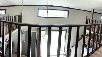 4 bedrooms, free WiFi, bed sheets