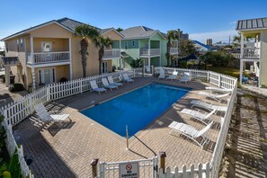 Casa, 2 quartos, sacada, vista para a piscina | Vista do quarto